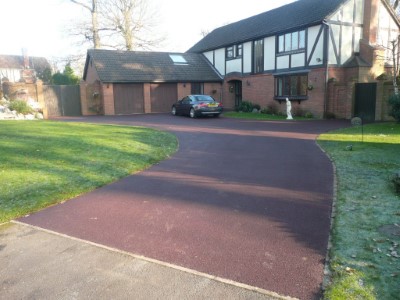 Simple Red Tarmac Driveway WIth No Border